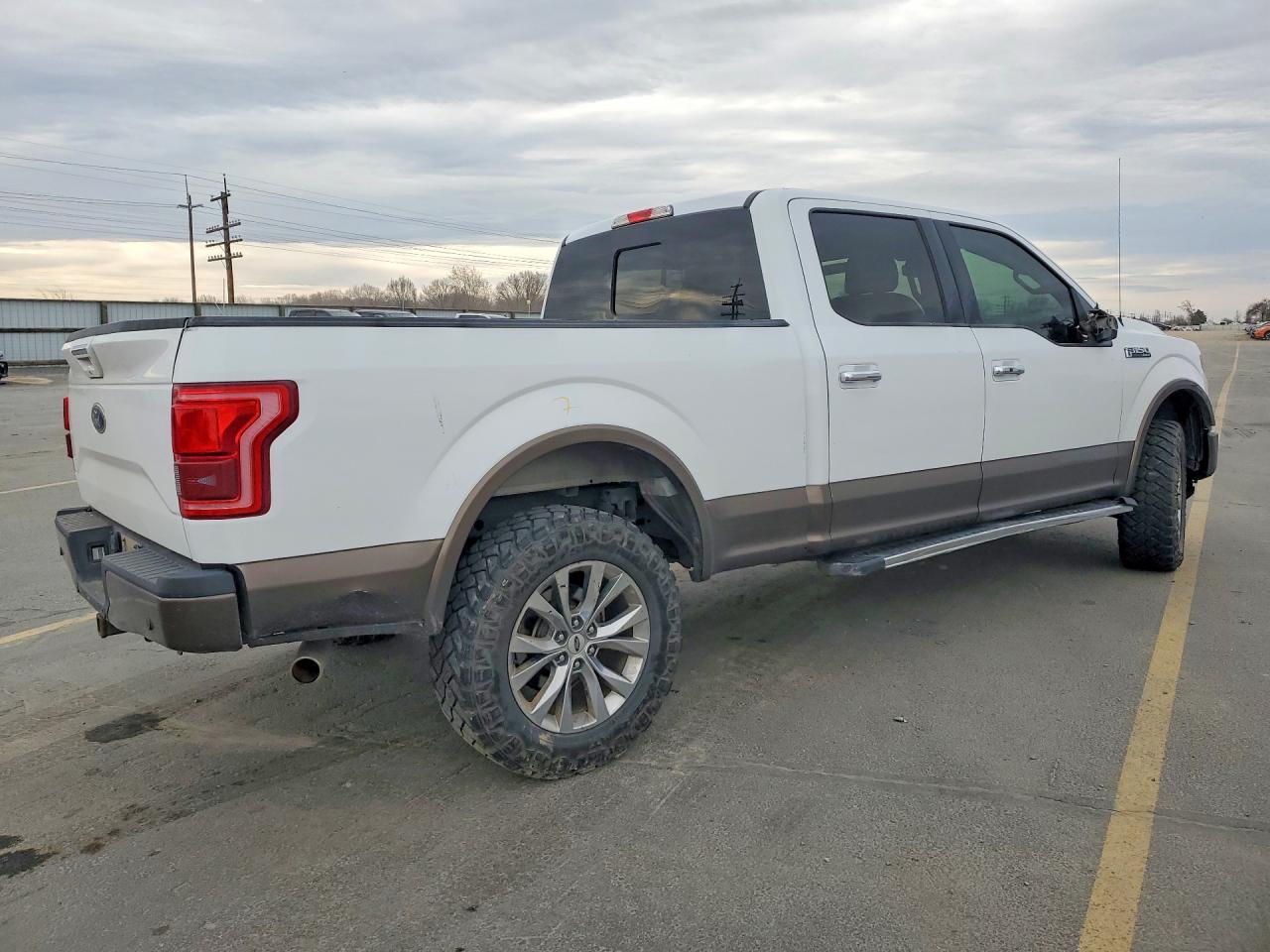 2016 Ford F150 Supercrew - zdjęcie 3