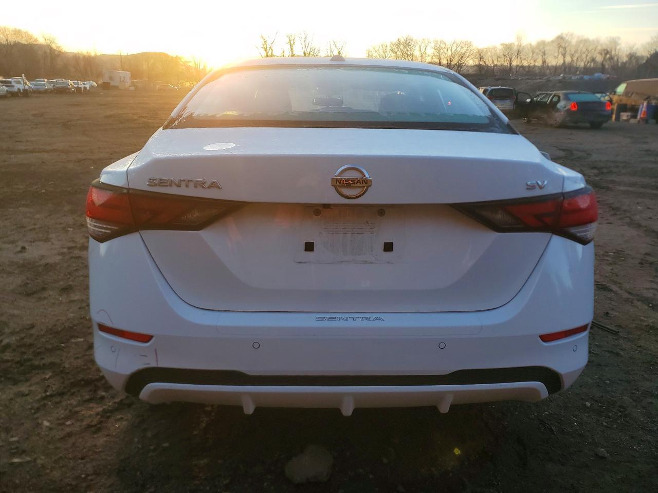 2021 Nissan Sentra Sv - zdjęcie 6