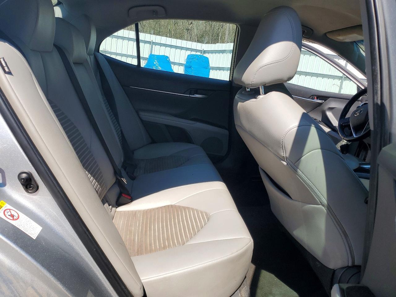 2018 Toyota Camry Se - zdjęcie 10