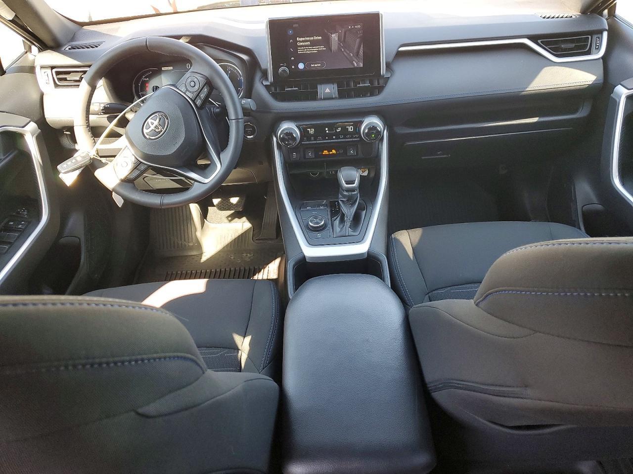 2023 Toyota Rav4 Hybrid Se - zdjęcie 8