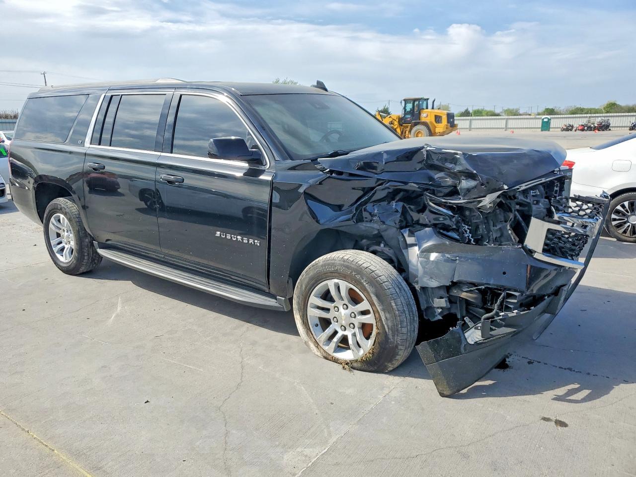 2019 Chevrolet Suburban K1500 Lt - zdjęcie 4