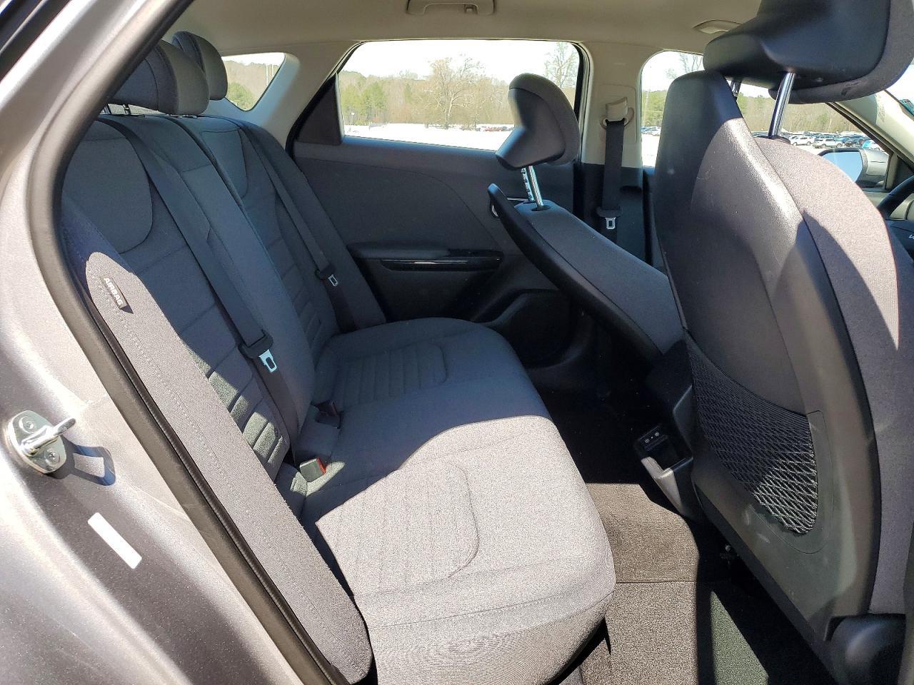 2025 Kia K4 Ex - zdjęcie 10