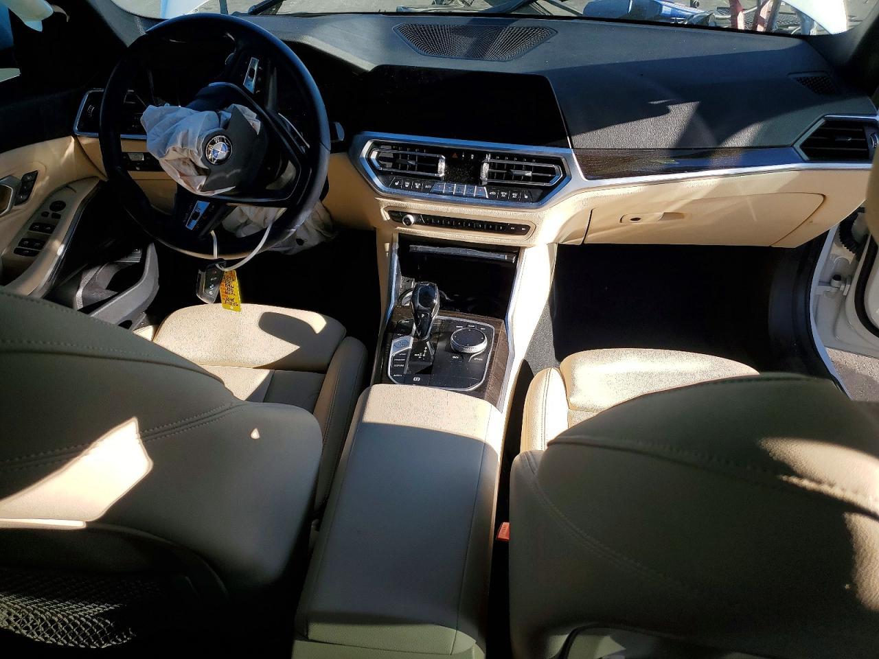 2021 BMW Motorrad 330I - zdjęcie 8