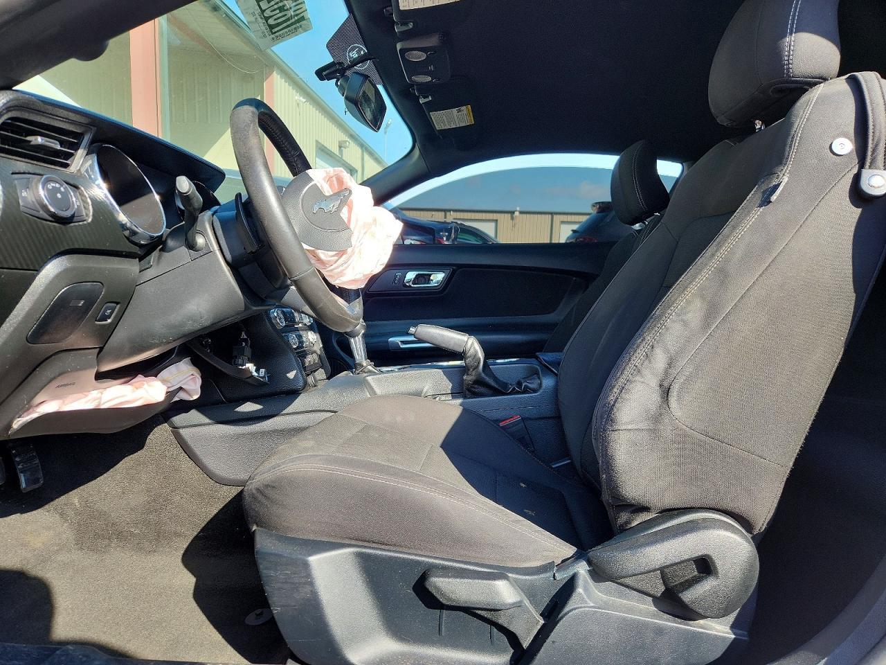 2015 Ford Mustang - zdjęcie 7