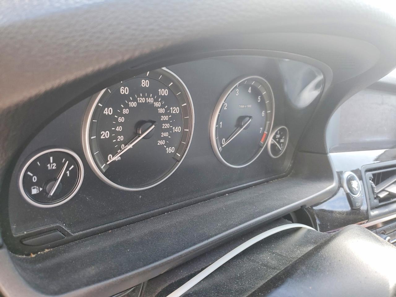 2013 BMW 528 - zdjęcie 9