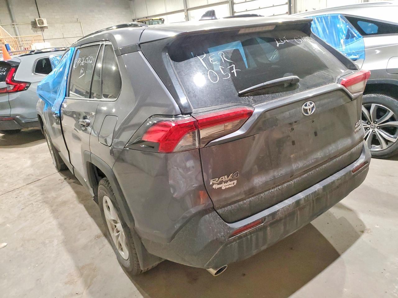 2023 Toyota Rav4 Hybrid Xle - zdjęcie 2
