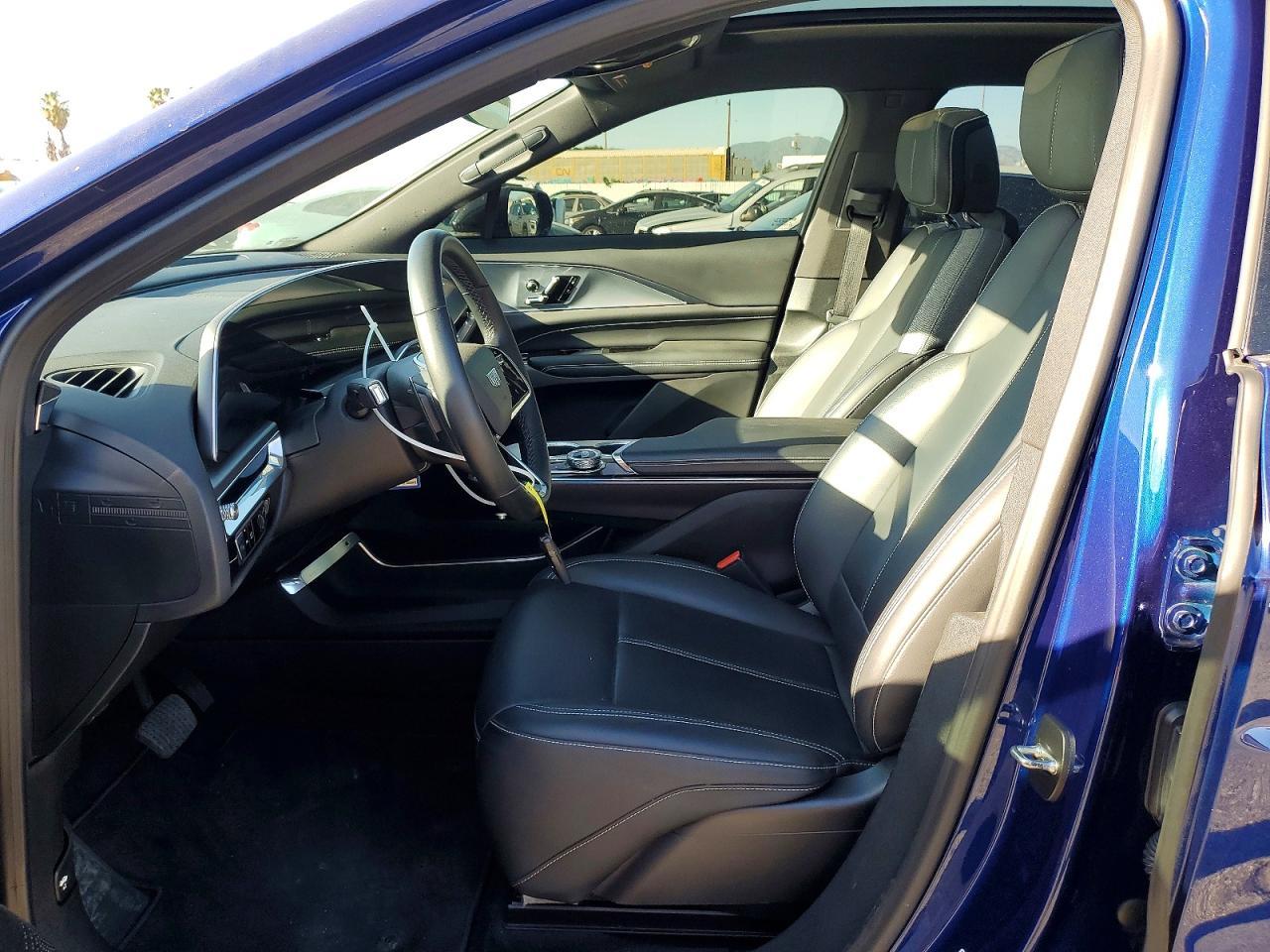 2024 Cadillac Lyriq Tech - zdjęcie 7