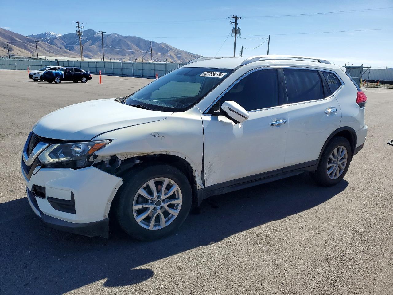 2017 Nissan Rogue Sv - zdjęcie główne