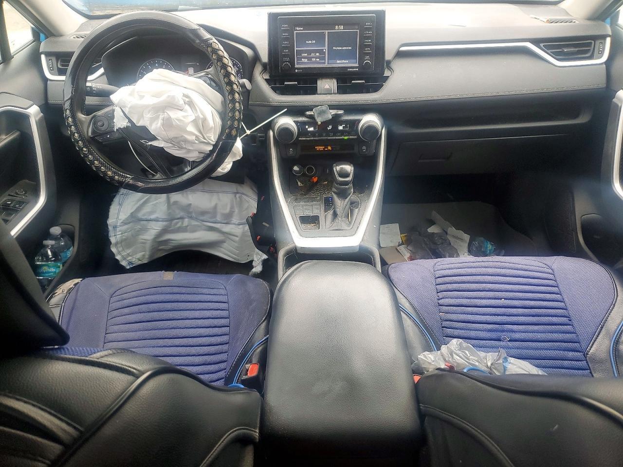 2021 Toyota Rav4 Le - zdjęcie 8