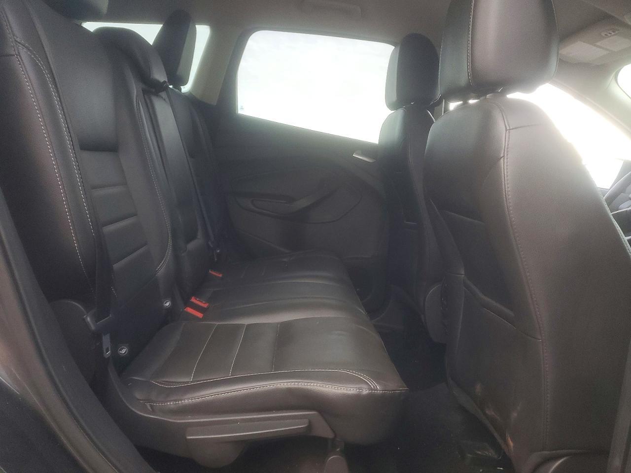 2016 Ford Escape Titanium - zdjęcie 11