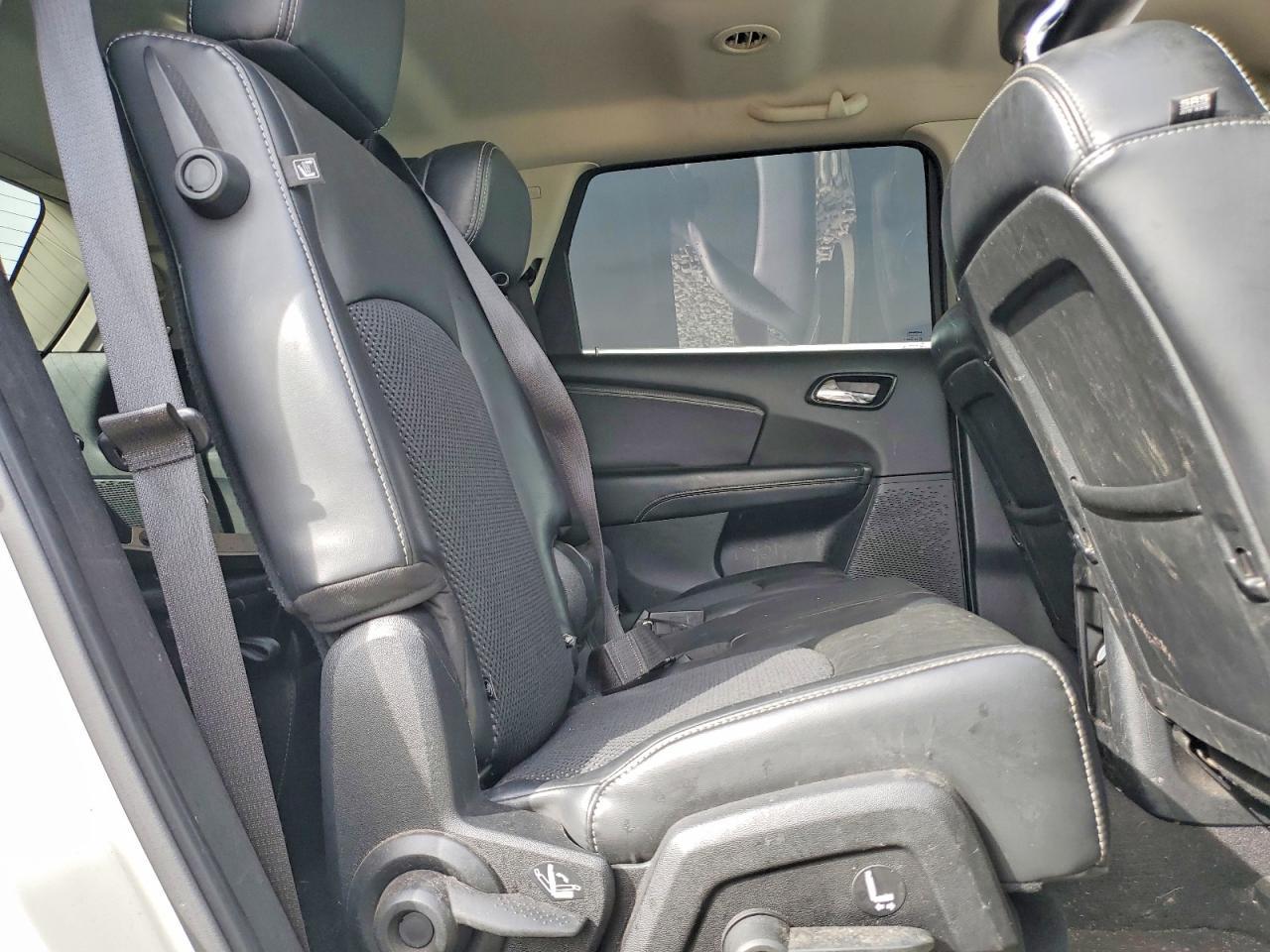 2018 Dodge Journey Crossroad - zdjęcie 11