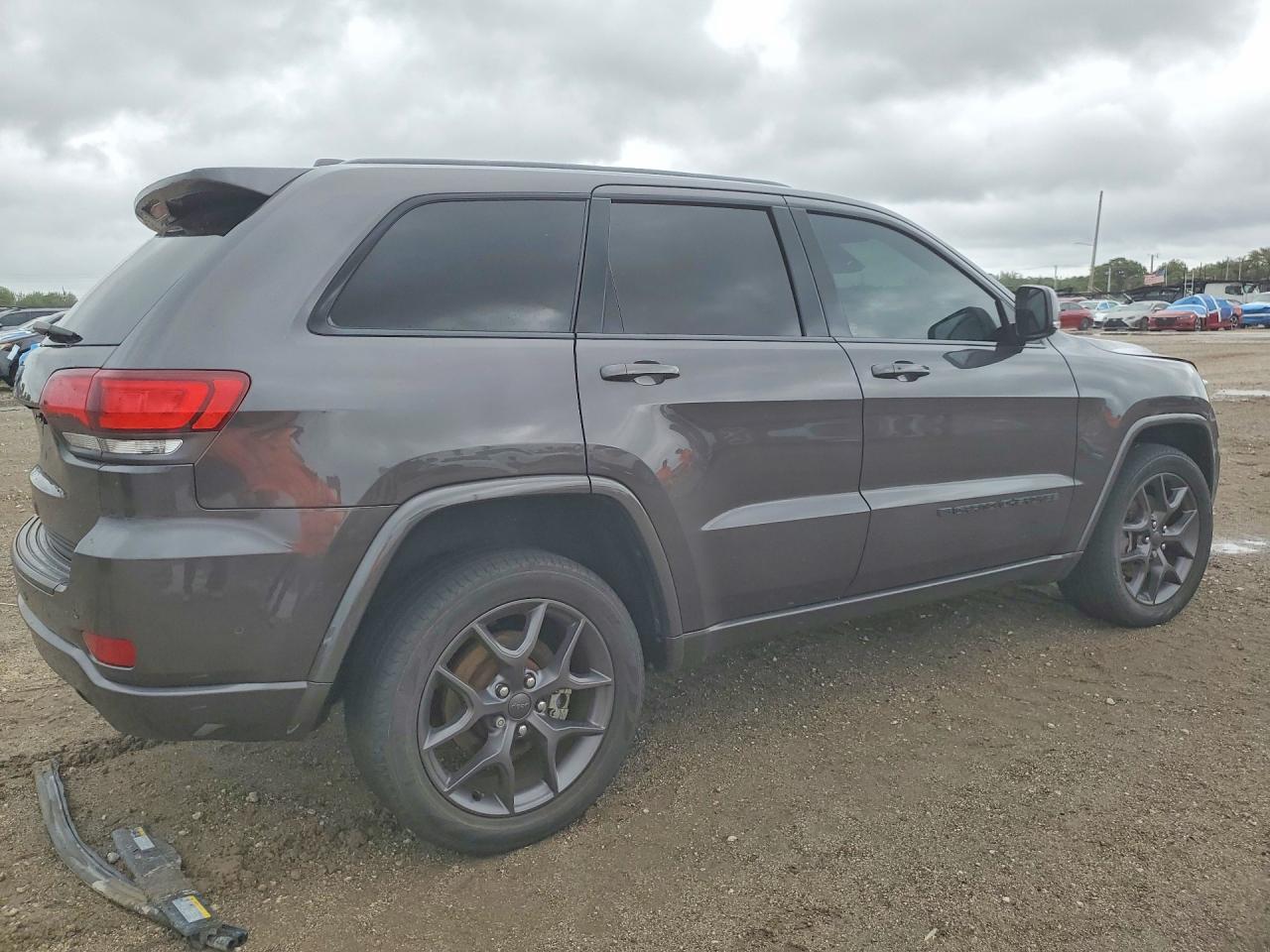 2021 Jeep Grand Cherokee Limited - zdjęcie 3