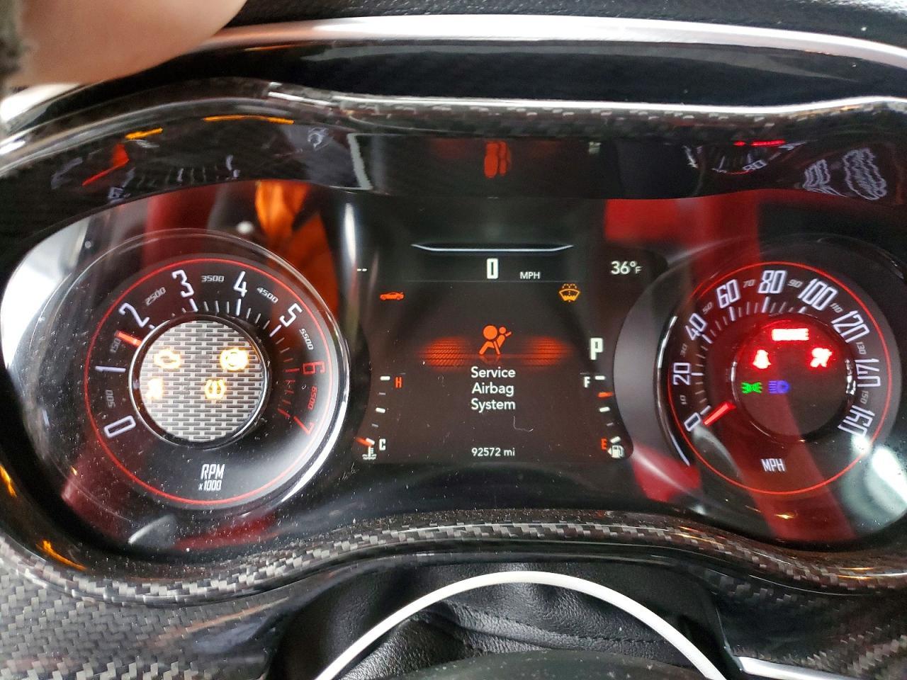 2019 Dodge Challenger R - zdjęcie 9