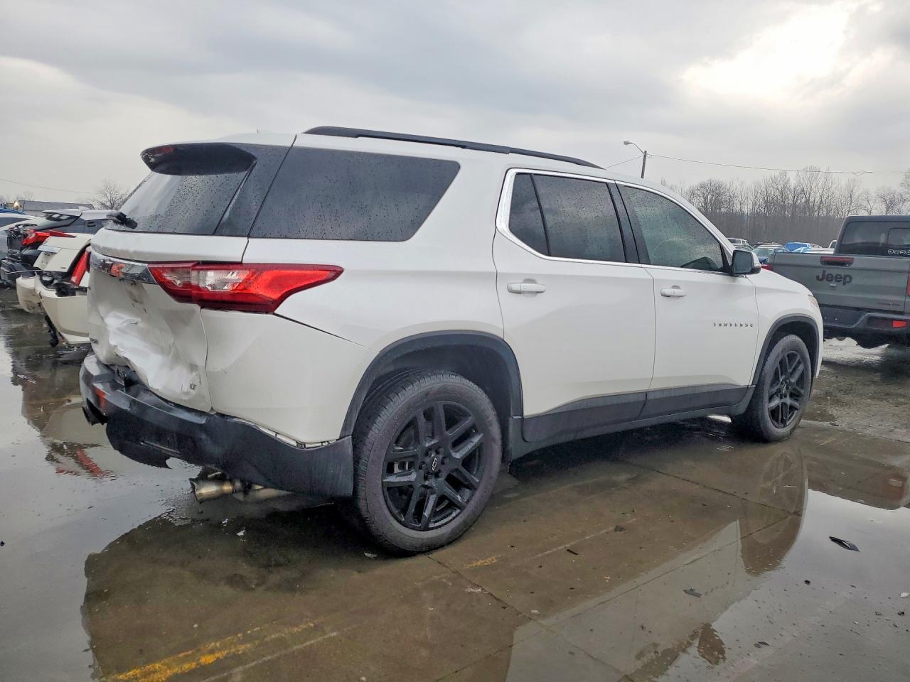 2021 Chevrolet Traverse Lt - zdjęcie 3