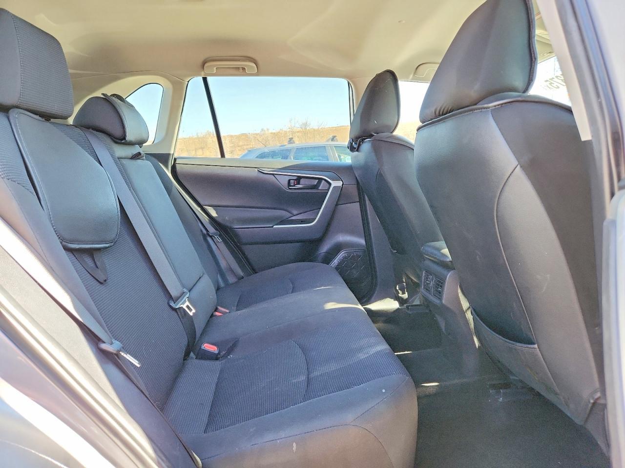 2024 Toyota Rav4 Le - zdjęcie 11