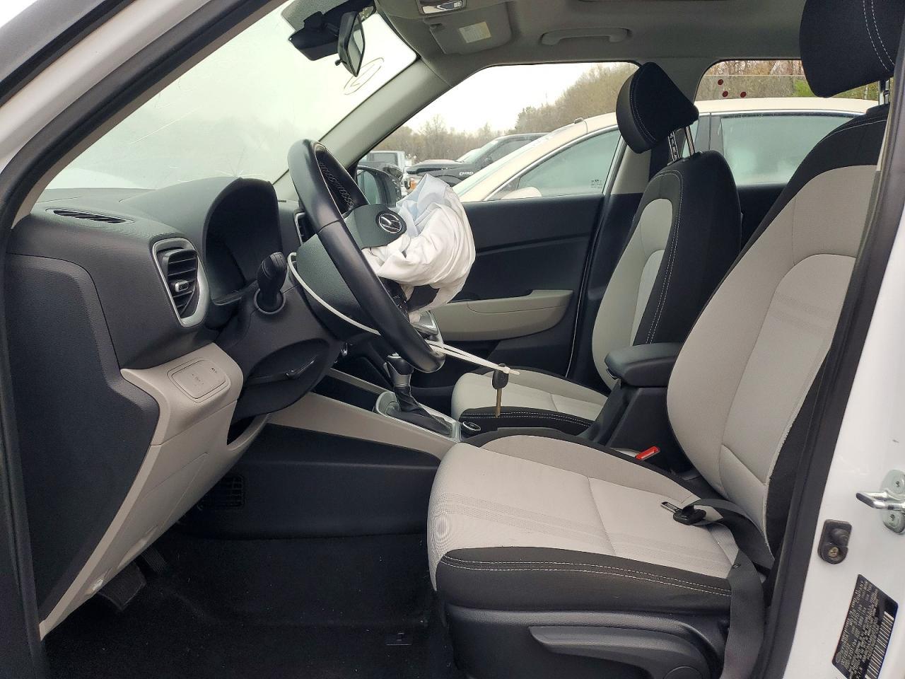 2023 Hyundai Venue Sel - zdjęcie 7