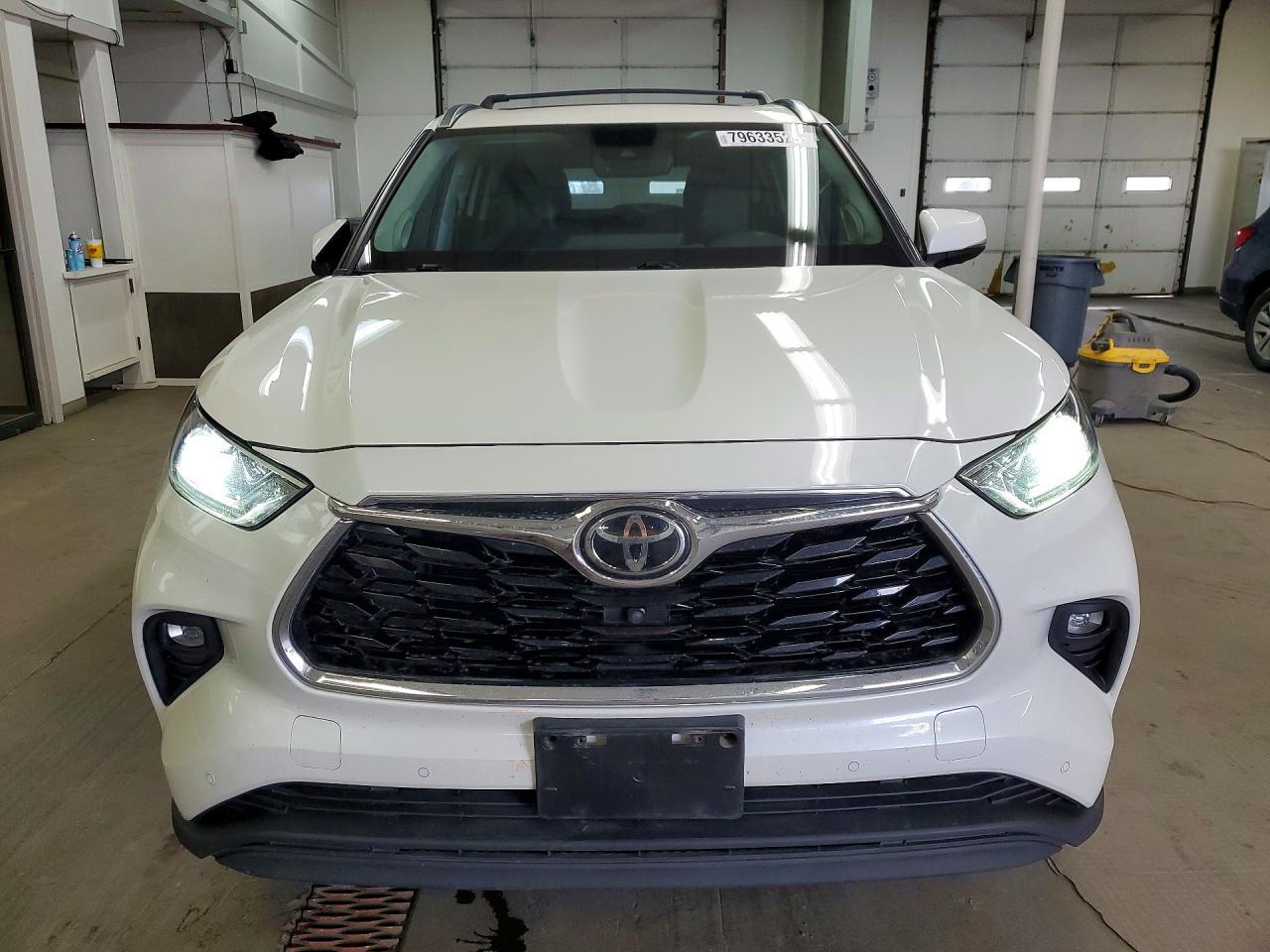 2020 Toyota Highlander Limited - zdjęcie 5