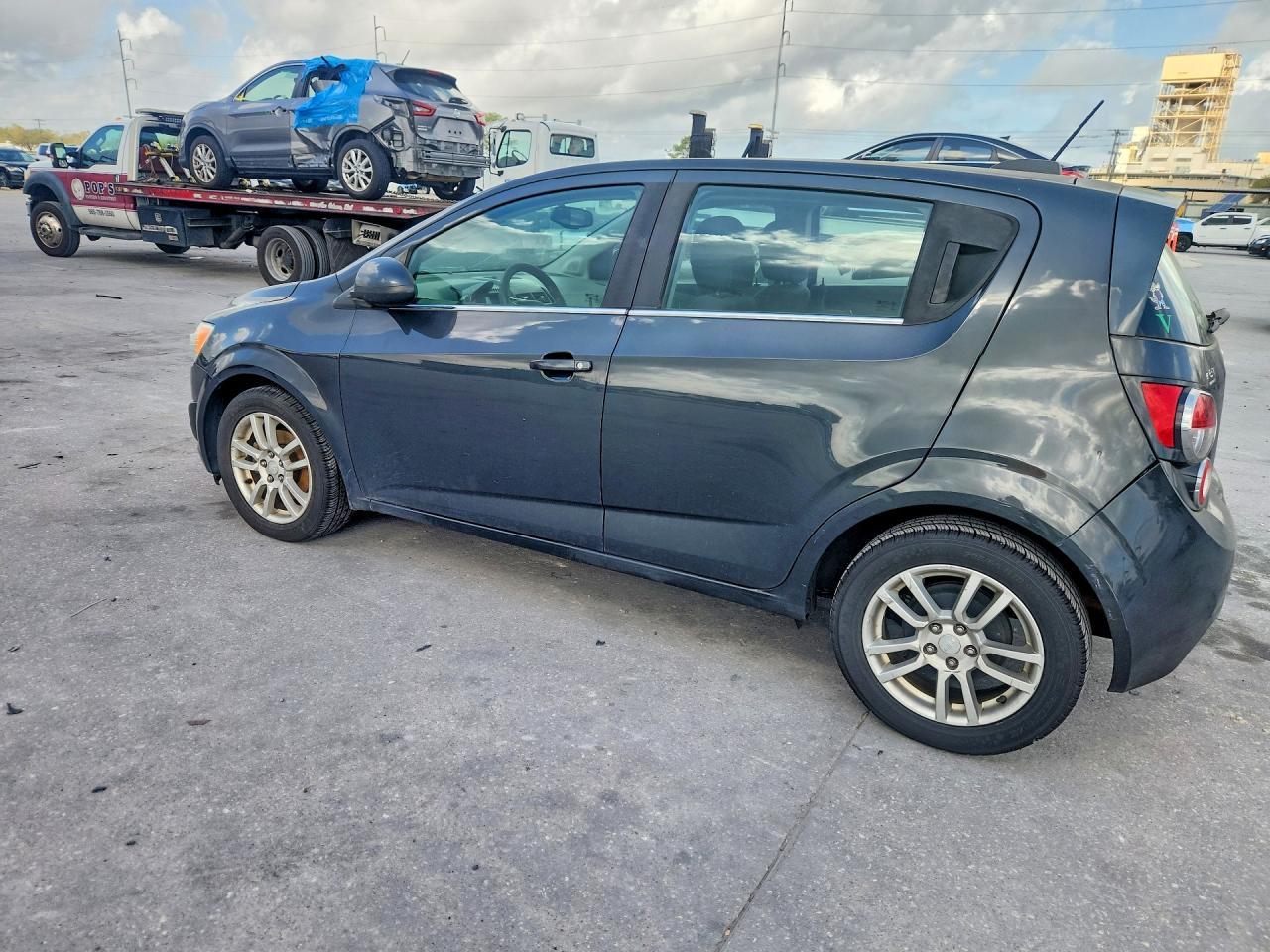 2015 Chevrolet Sonic Lt - zdjęcie 2