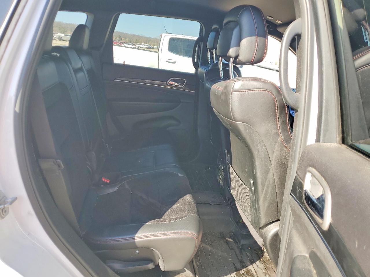 2018 Jeep Grand Cherokee Trailhawk - zdjęcie 11