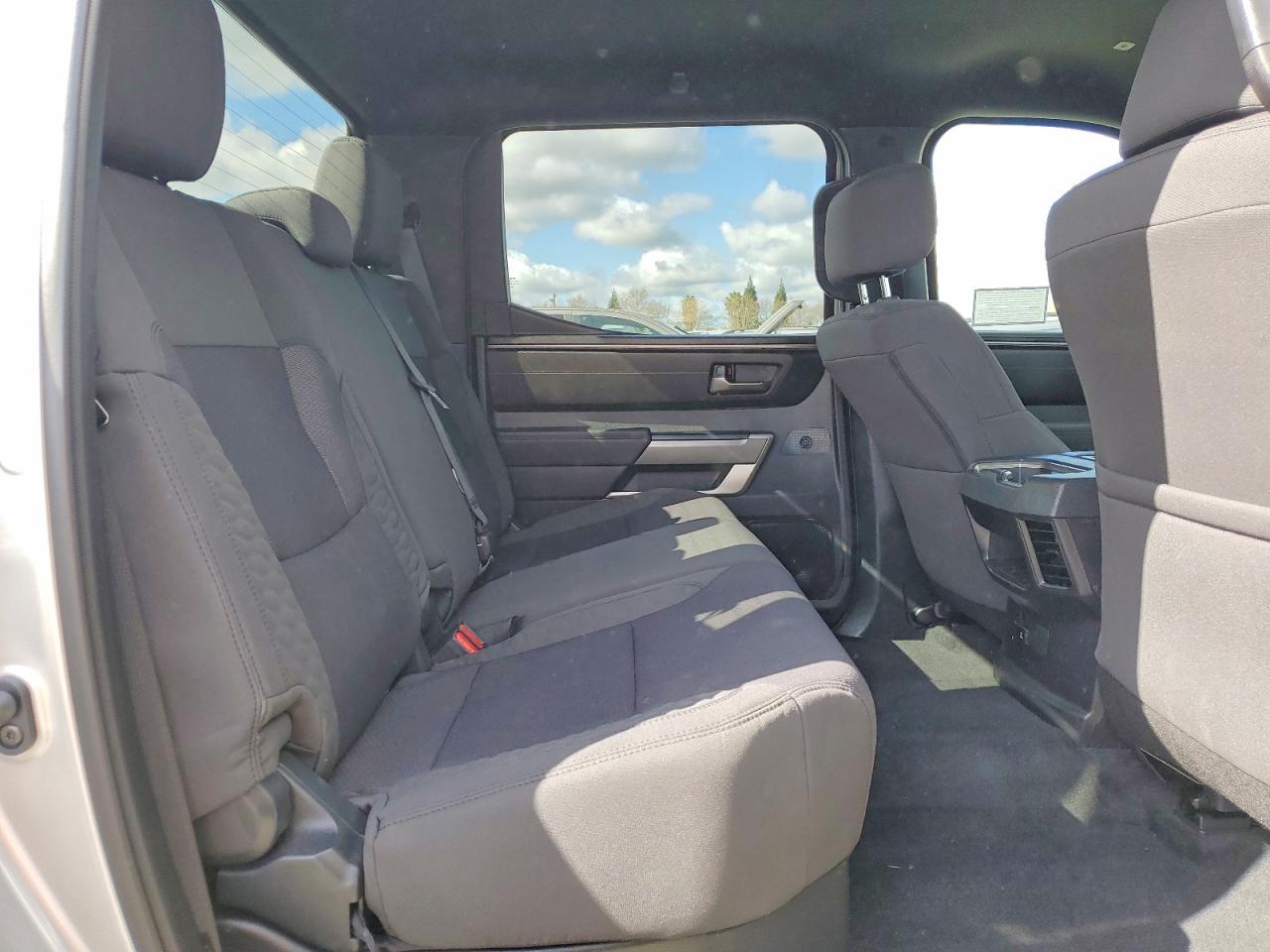 2025 Toyota Tundra Sr5 - zdjęcie 10