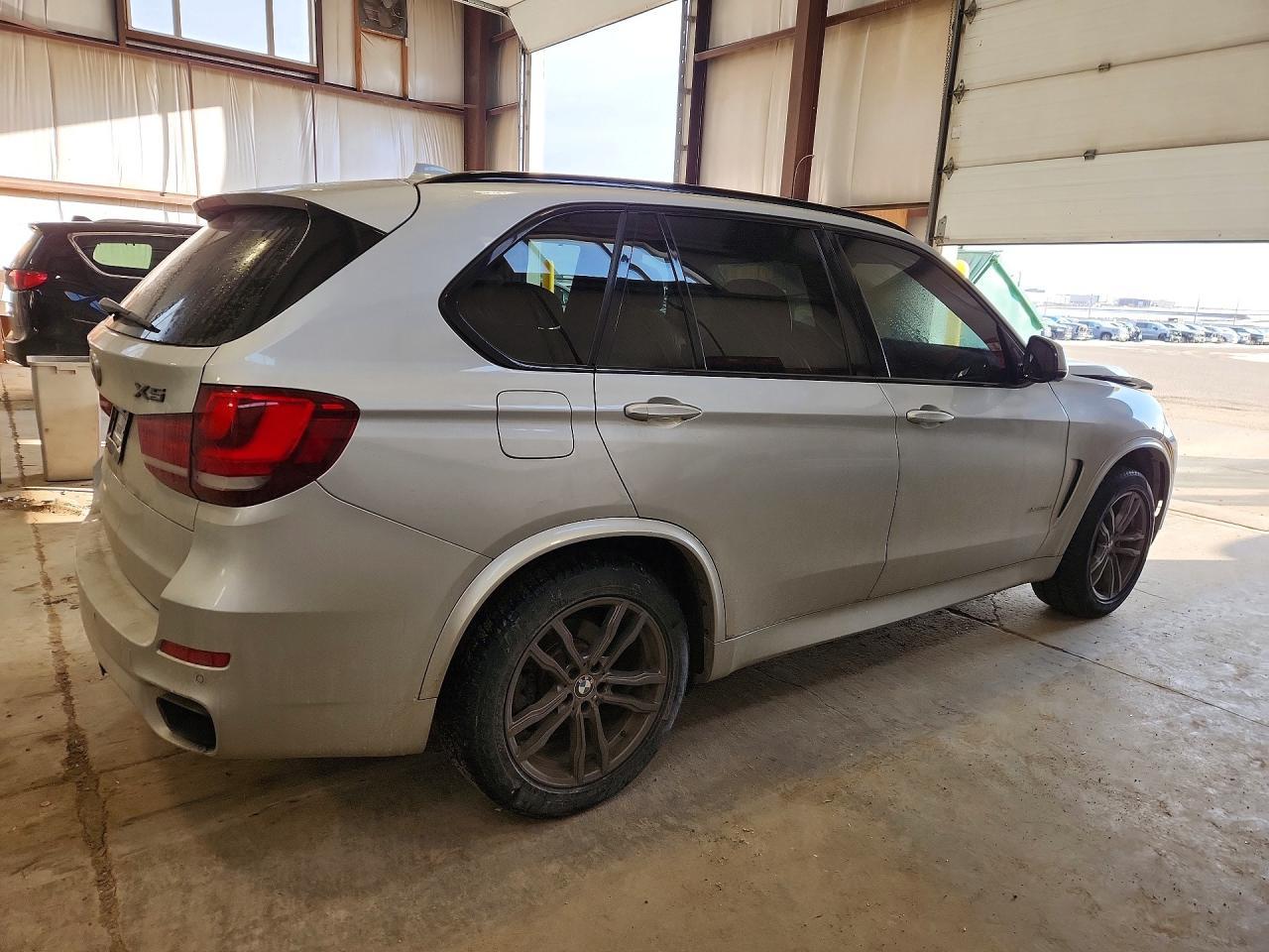 2015 BMW X5 xDrive35I - zdjęcie 3