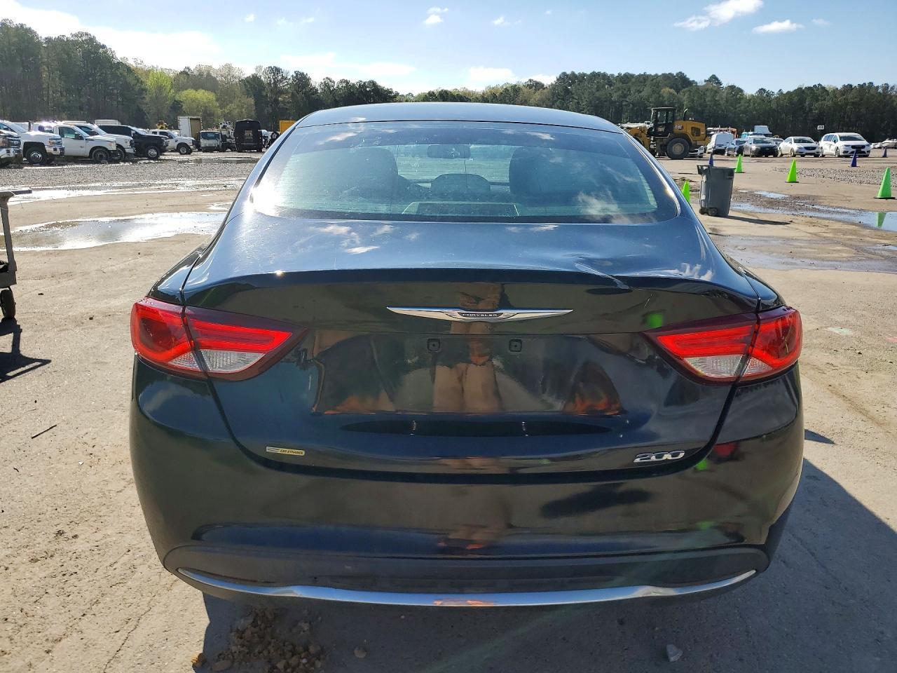 2015 Chrysler 200 Limited - zdjęcie 6
