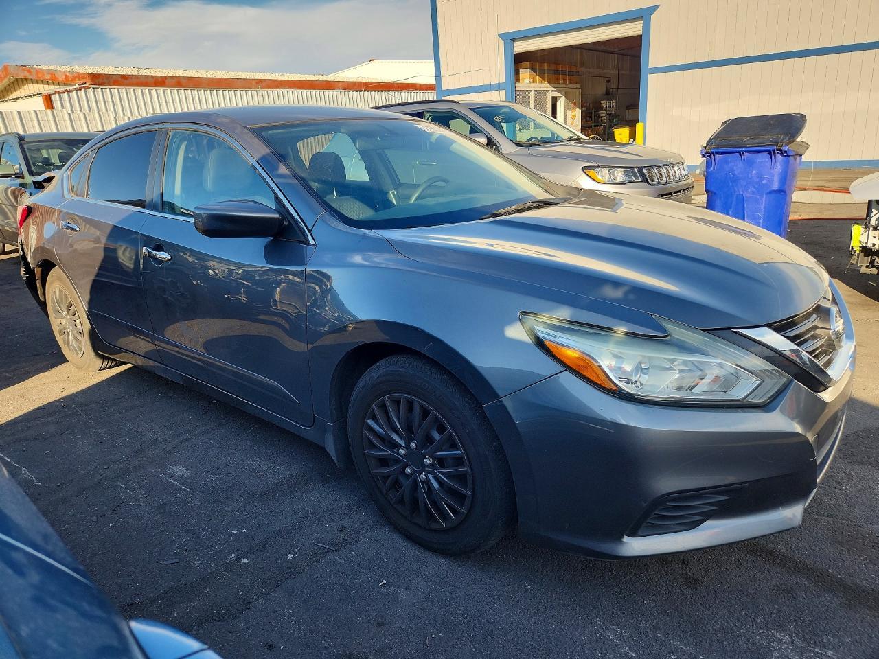 2017 Nissan Altima 2.5 - zdjęcie 4