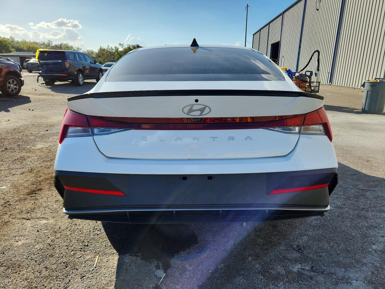 2025 Hyundai Elantra Sel Sport - zdjęcie 6