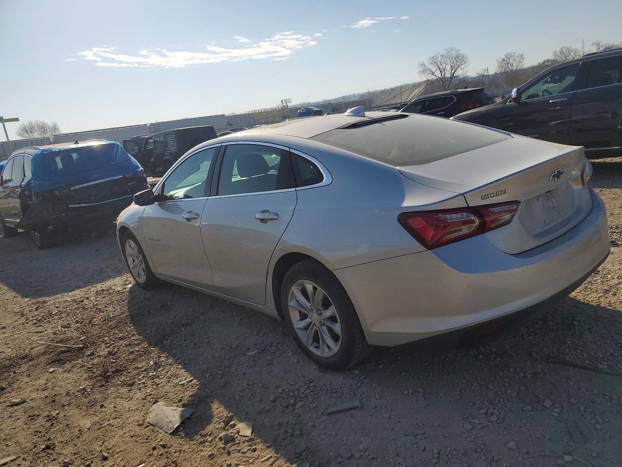 2019 Chevrolet Malibu Lt - zdjęcie 2