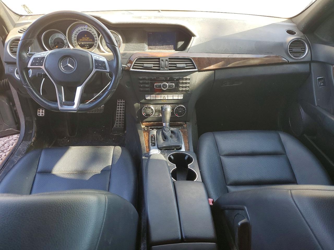 2013 Mercedes-Benz C 300 4Matic - zdjęcie 8