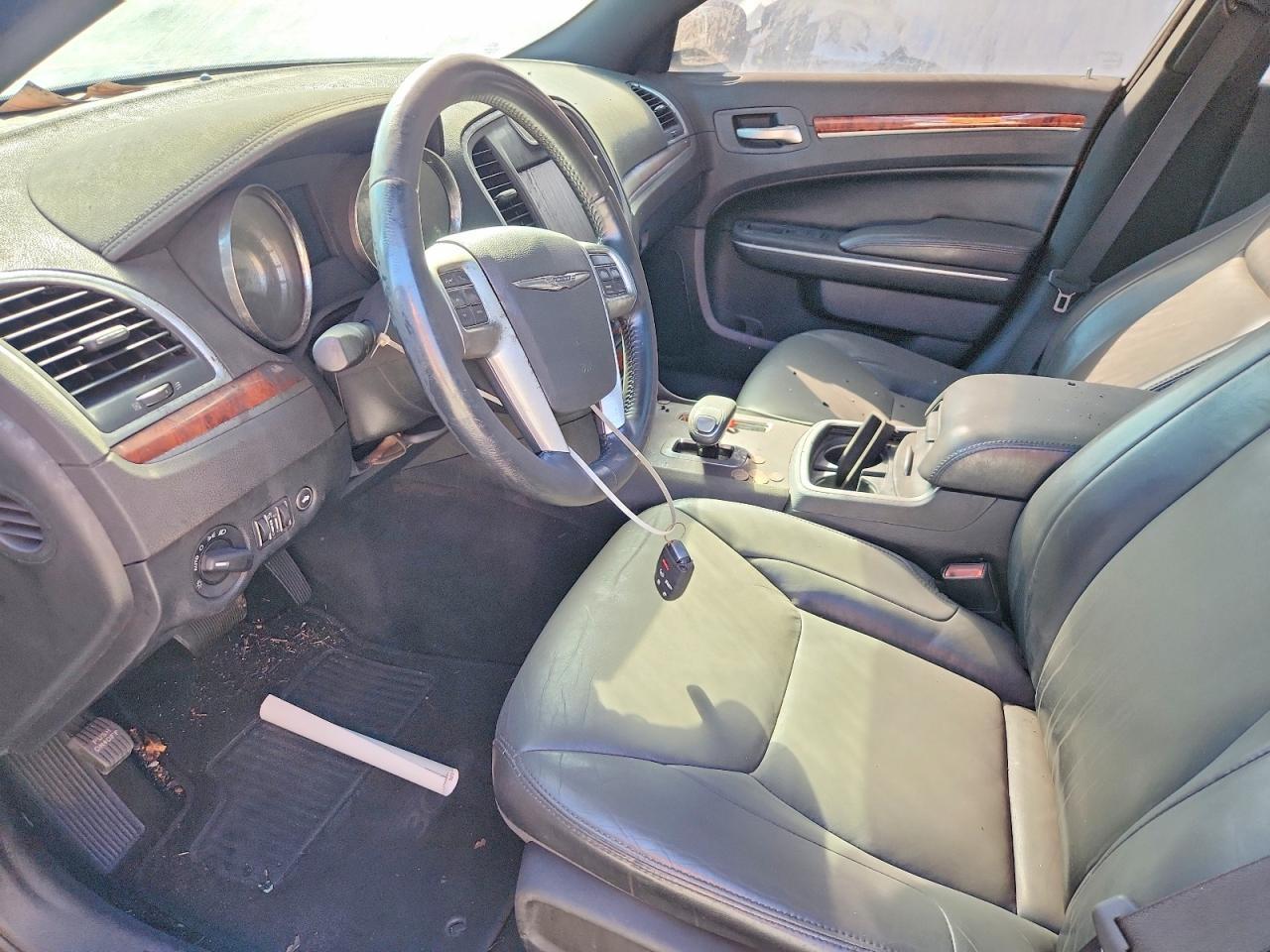 2014 Chrysler 300 - zdjęcie 7