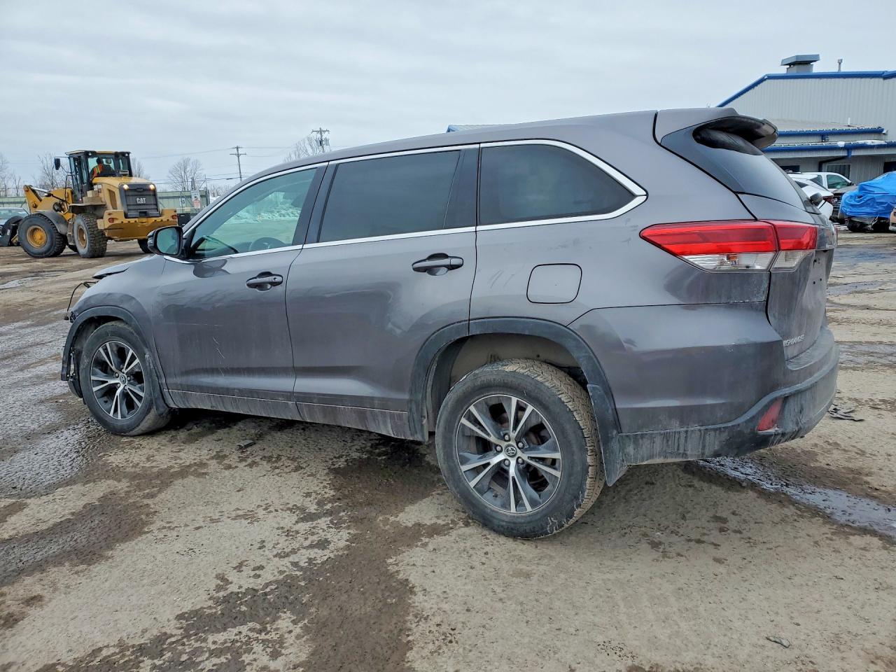 2017 Toyota Highlander Le - zdjęcie 2
