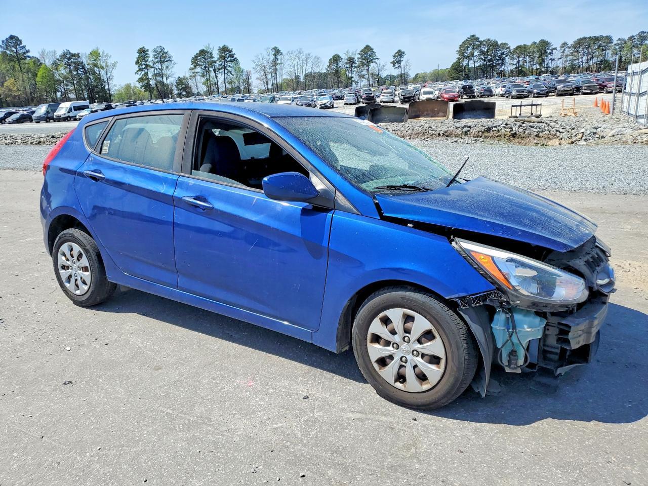 2017 Hyundai Accent Se - zdjęcie 4