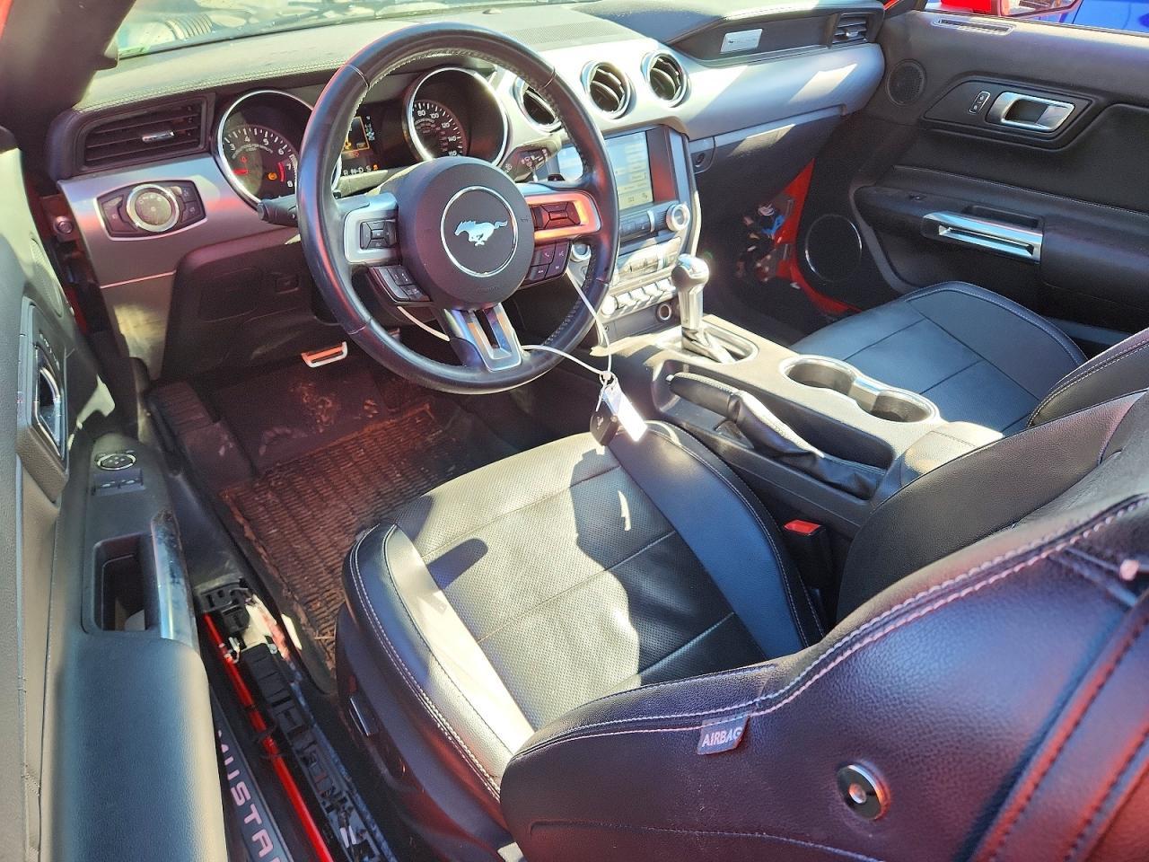 2019 Ford Mustang - zdjęcie 8