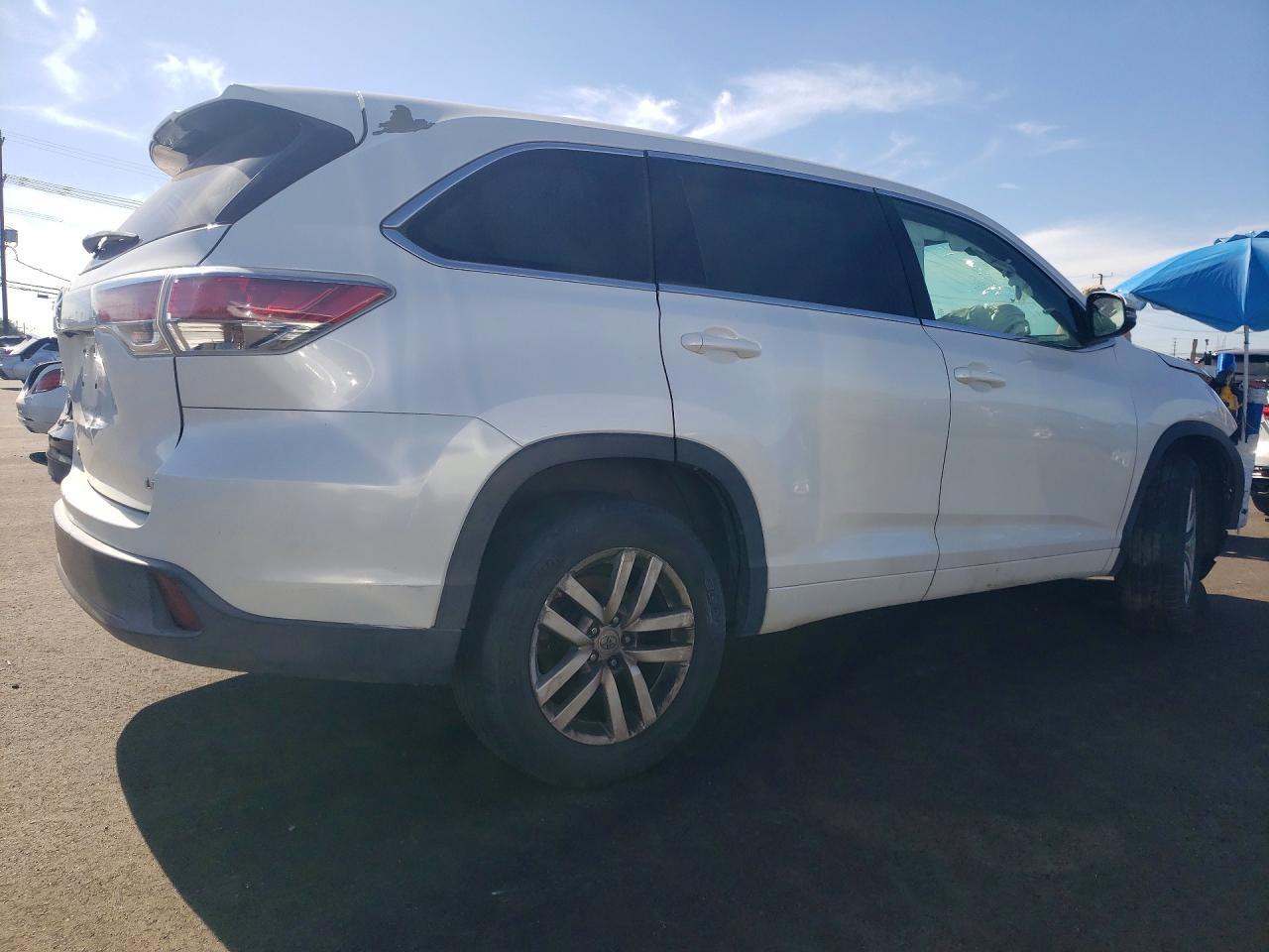 2015 Toyota Highlander Le - zdjęcie 3