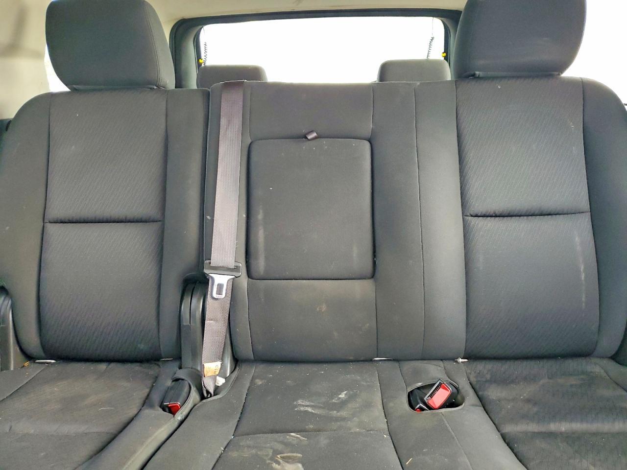 2013 Chevrolet Tahoe C1500 Ls - zdjęcie 10