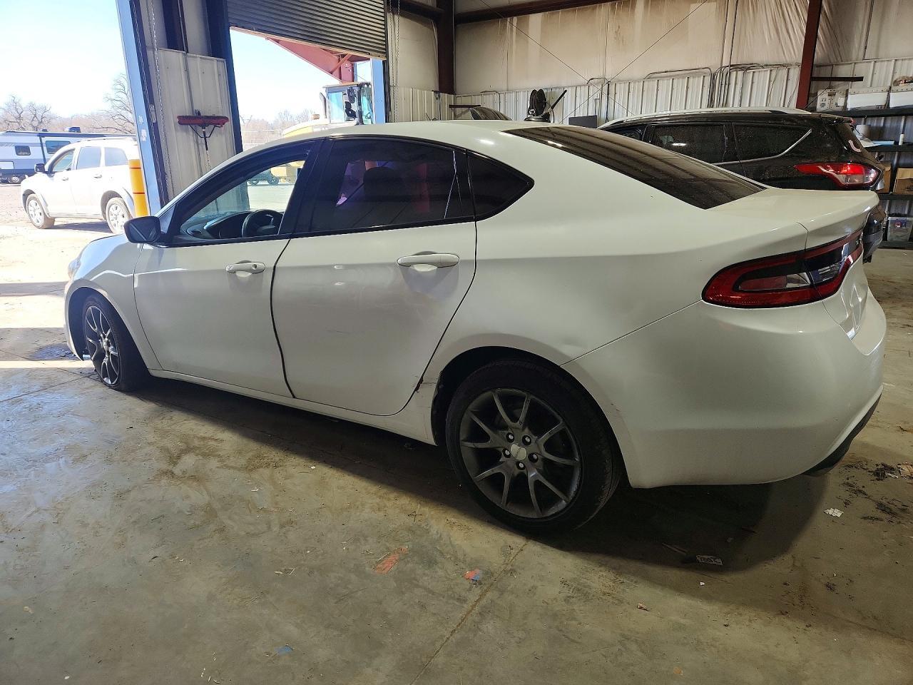 2013 Dodge Dart Sxt - zdjęcie 2