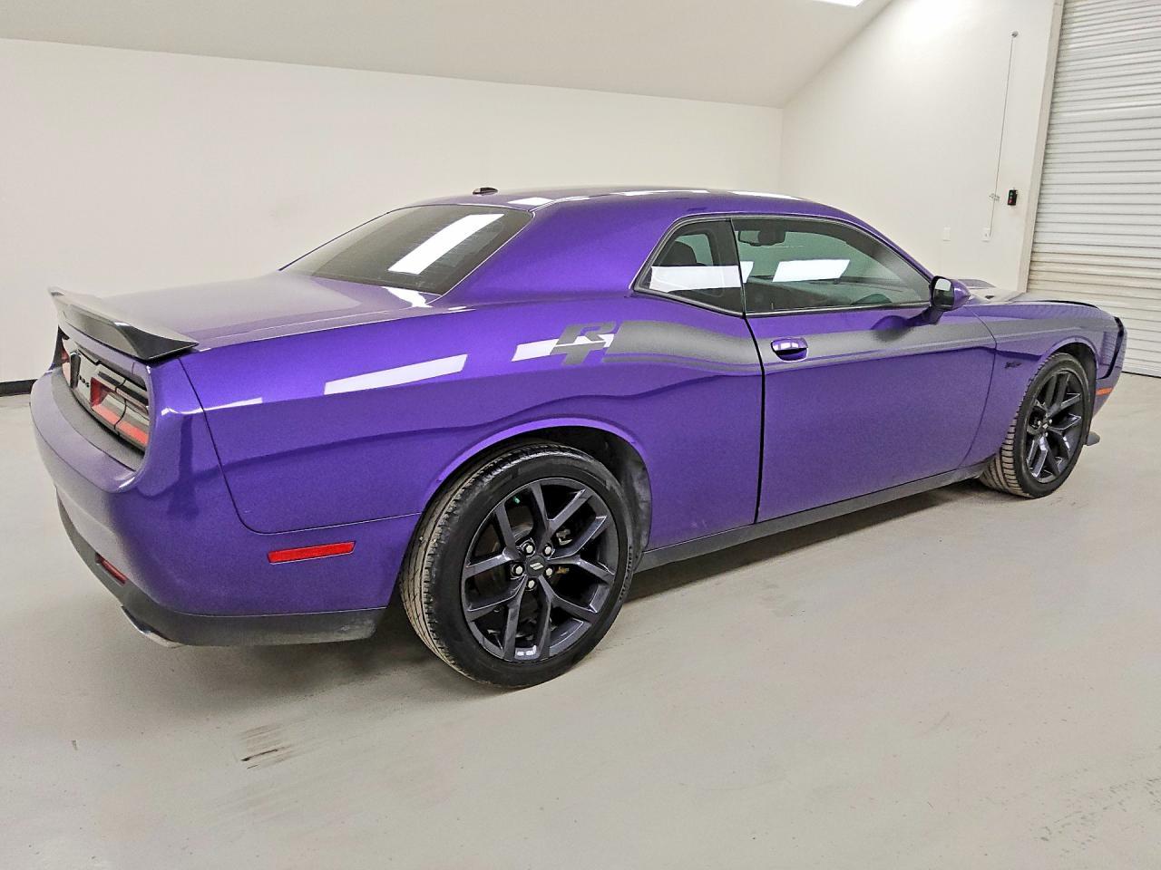 2023 Dodge Challenger R - zdjęcie 3
