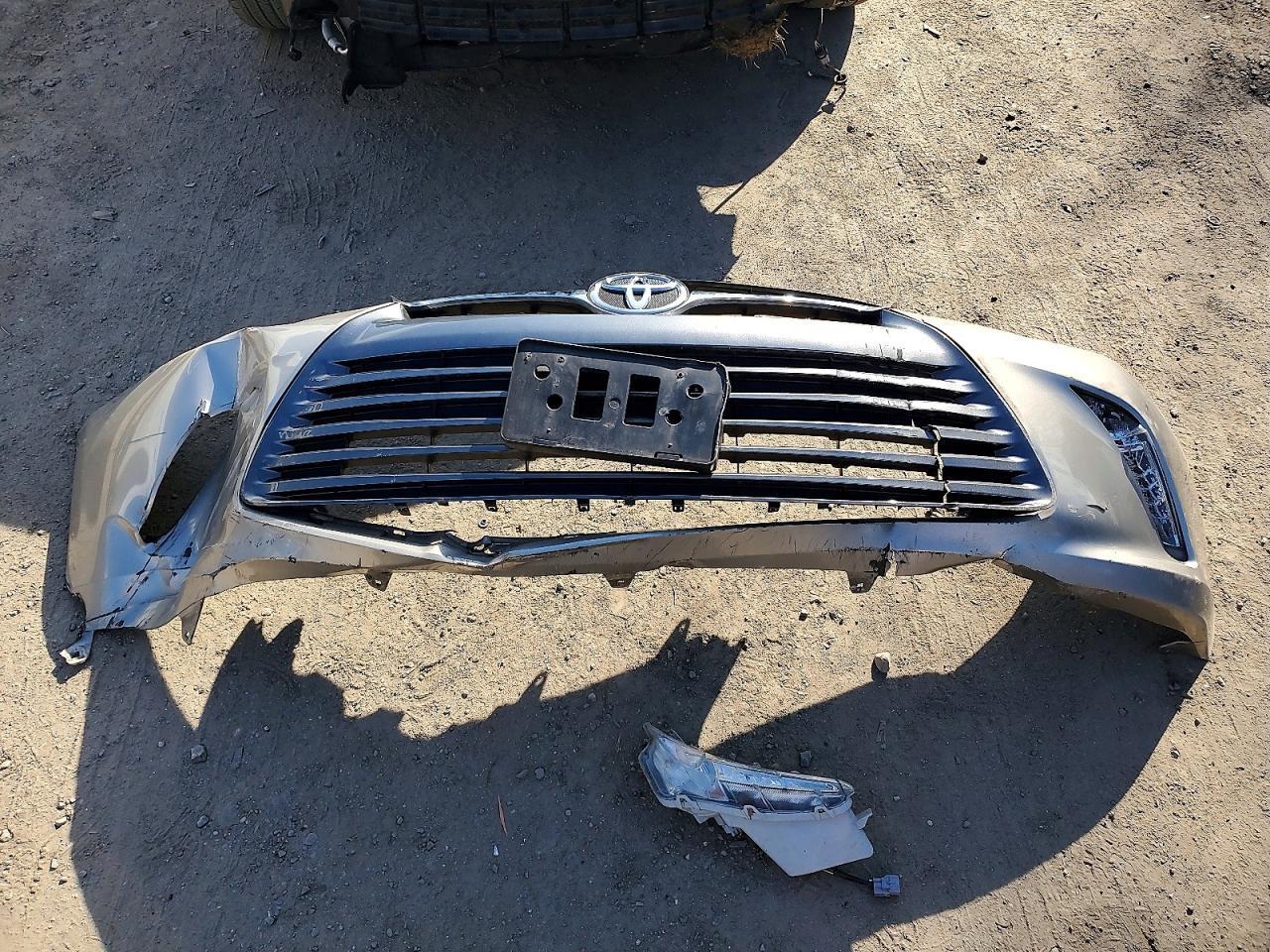 2017 Toyota Camry Xle - zdjęcie 12