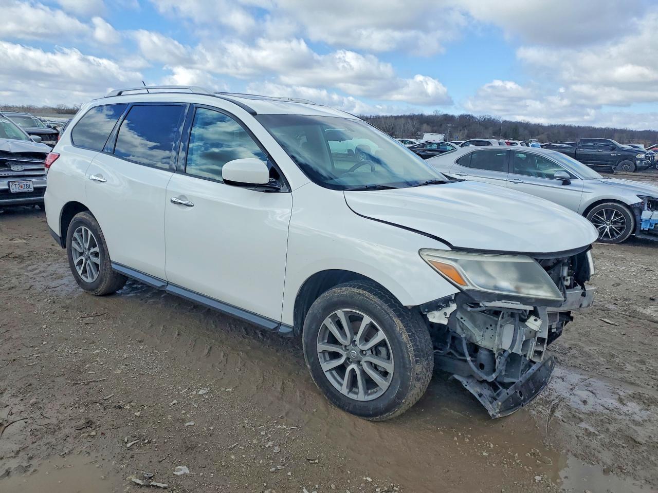 2014 Nissan Pathfinder Sv - zdjęcie 4
