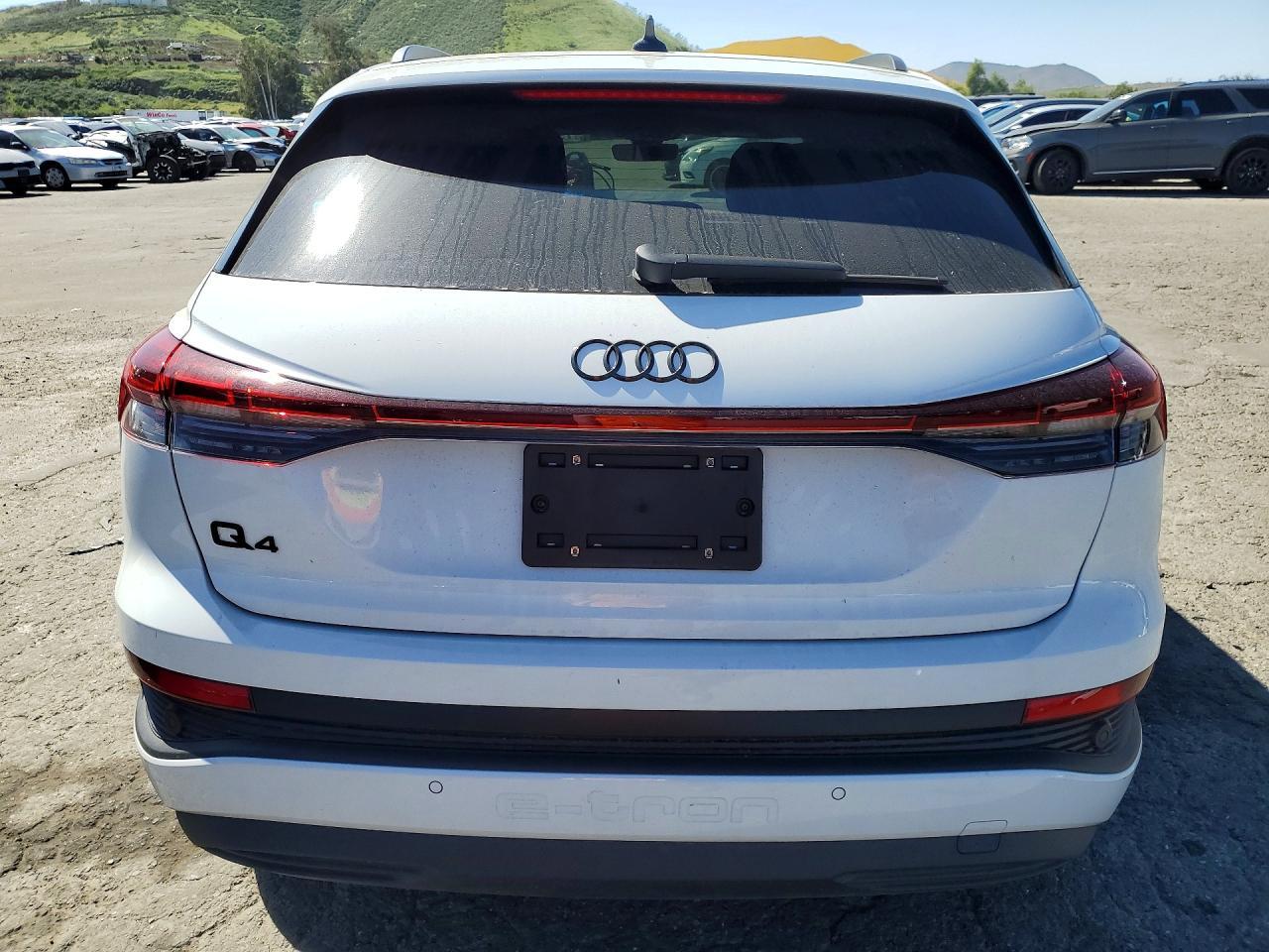 2025 Audi Q4 E-Tron Premium Plus - zdjęcie 6