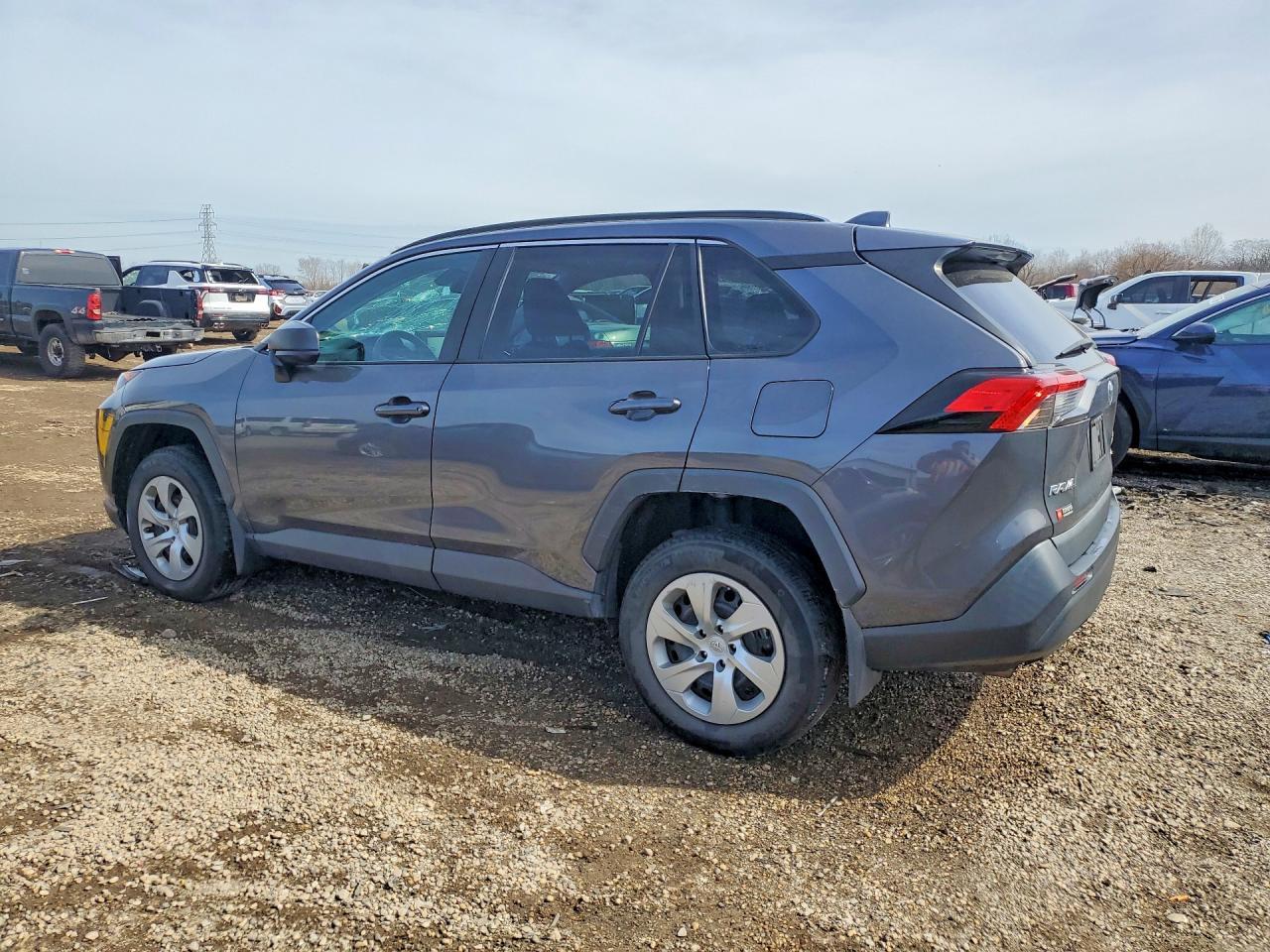 2021 Toyota Rav4 Le - zdjęcie 2