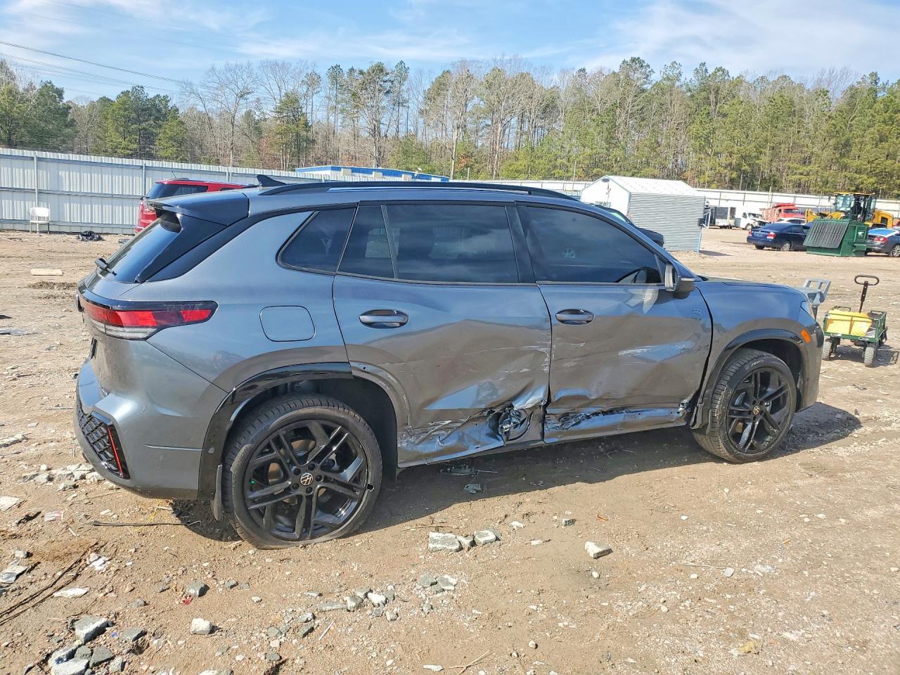 2026 Volkswagen Tiguan Se R-Line Black - zdjęcie 3