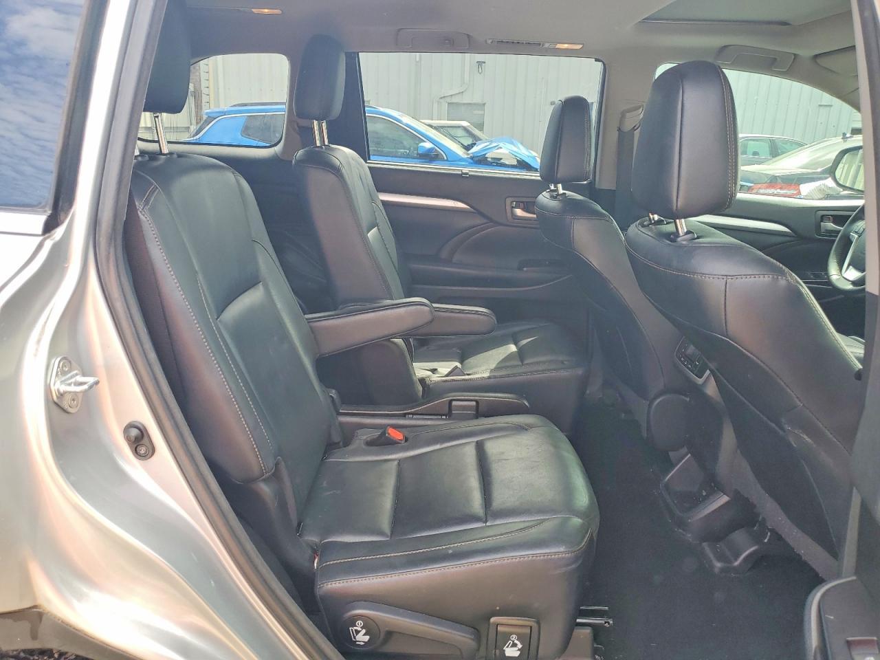 2018 Toyota Highlander Xle - zdjęcie 11