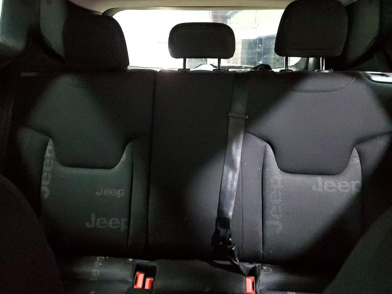 2016 Jeep Renegade Sport - zdjęcie 10