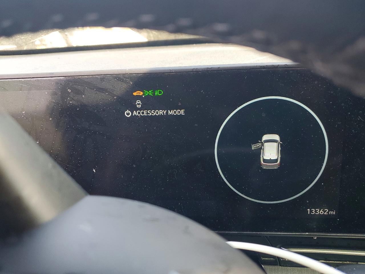 2024 Hyundai Kona Limited - zdjęcie 9