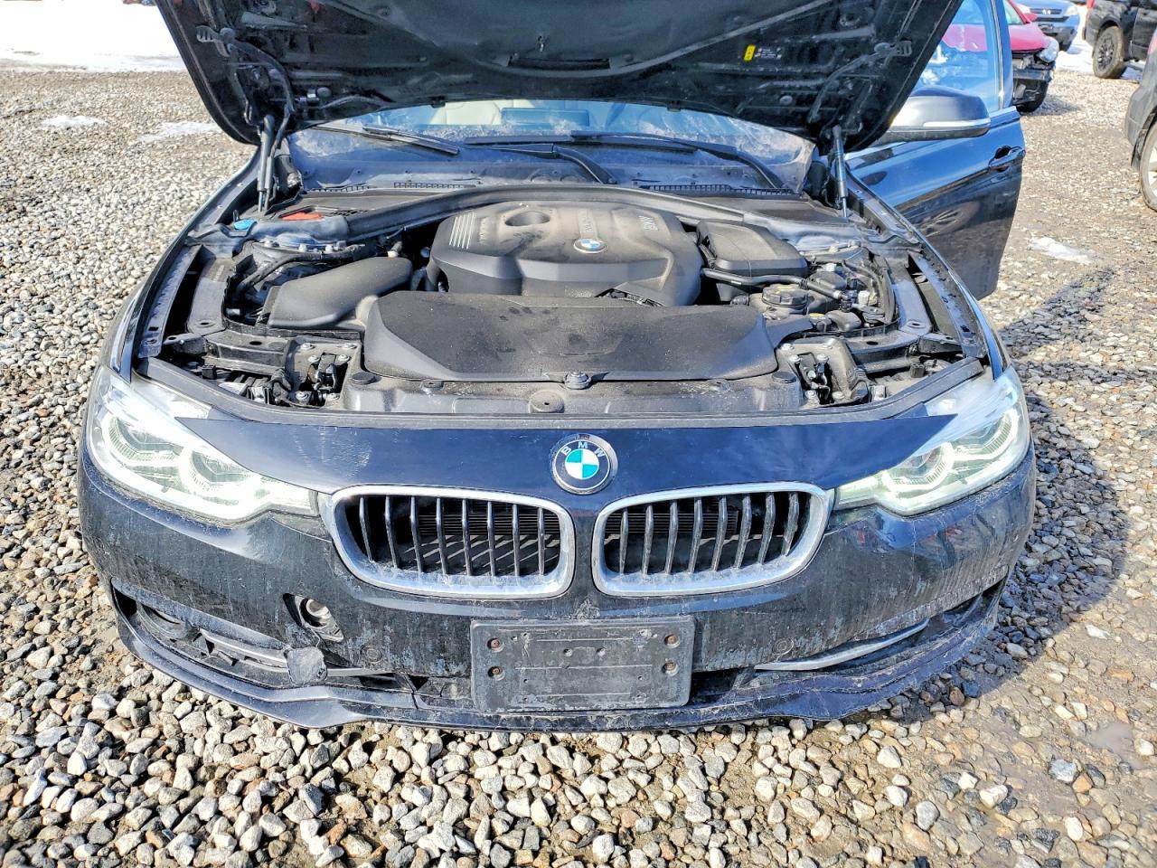 2019 BMW 330Xi - zdjęcie 11