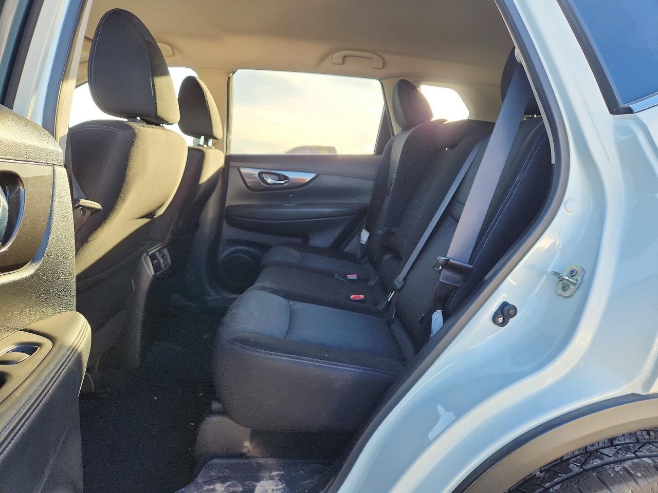 2020 Nissan Rogue Sv - zdjęcie 10