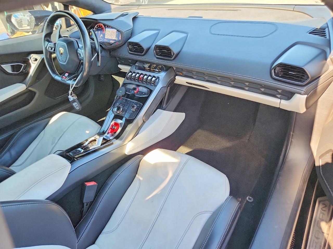 2017 Lamborghini Huracan - zdjęcie 8