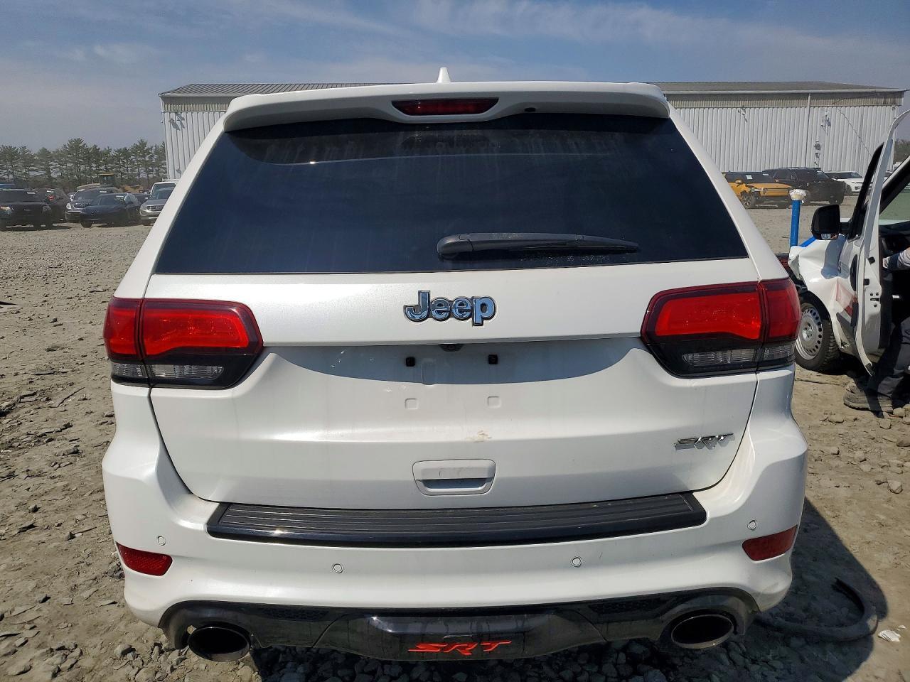 2017 Jeep Grand Cherokee Srt-8 - zdjęcie 6
